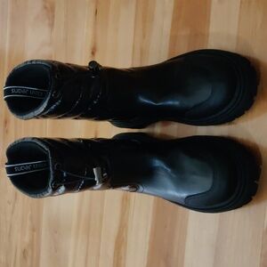 Calvin Klein Women's Relika Ankle Boot Size 7